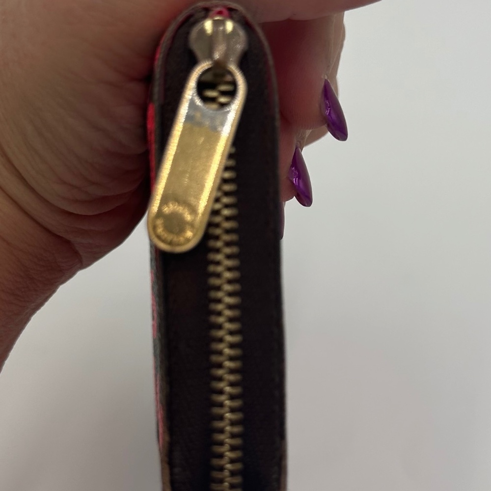 Louis Vuitton Limited Edition Stephen Sprouse Zippy Wallet - Picture 7 of 12